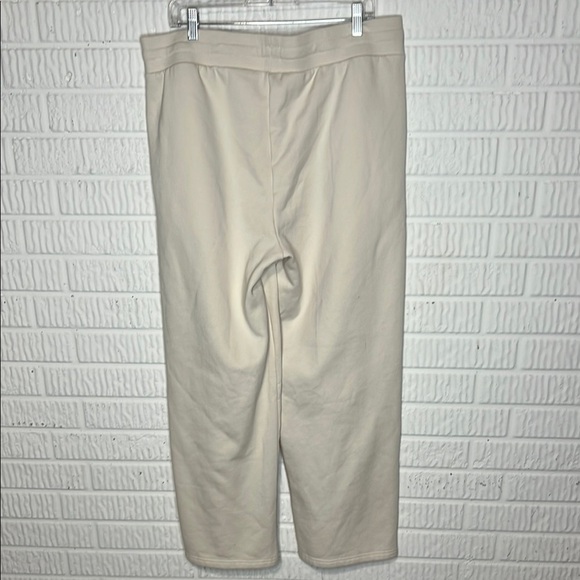 Puma Cream Sweatpants Comfortable Wide Leg Sweat Pants - Picture 2 of 4